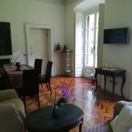 Casa Mirella Apartment *